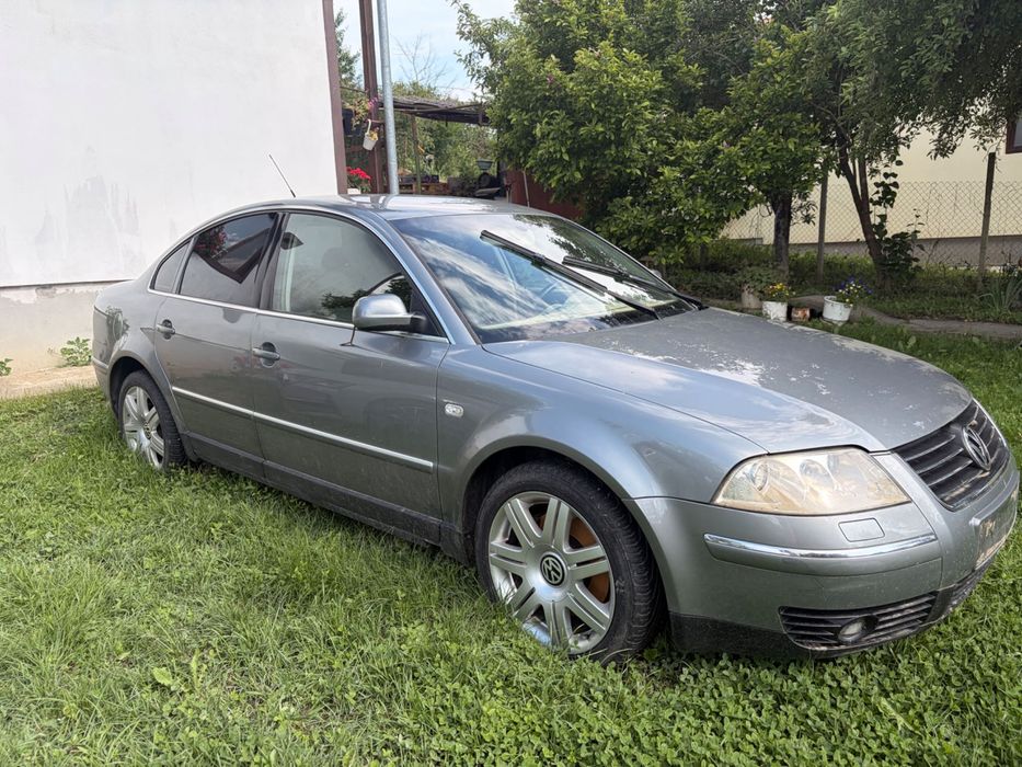 НАВОДНЕН! ЦЯЛ VW PASSAT 5.5 / 2.8 V6 / Бензин/Газ