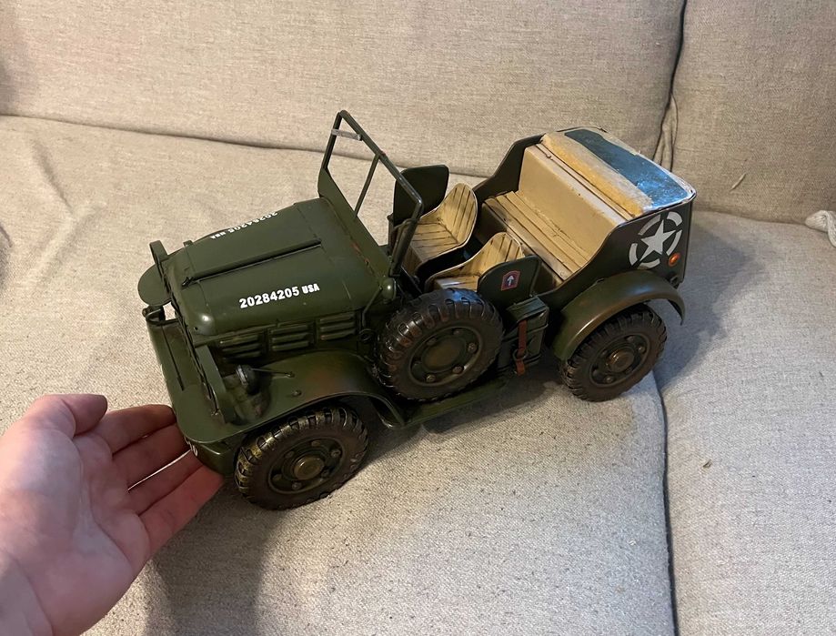 Jeep militar WWII Willys metal handmade model colectie tabla