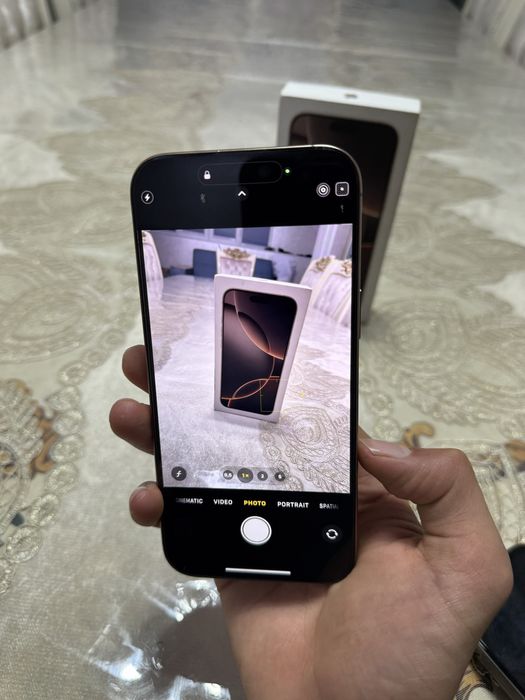 Iphone 16 pro max dogi bor