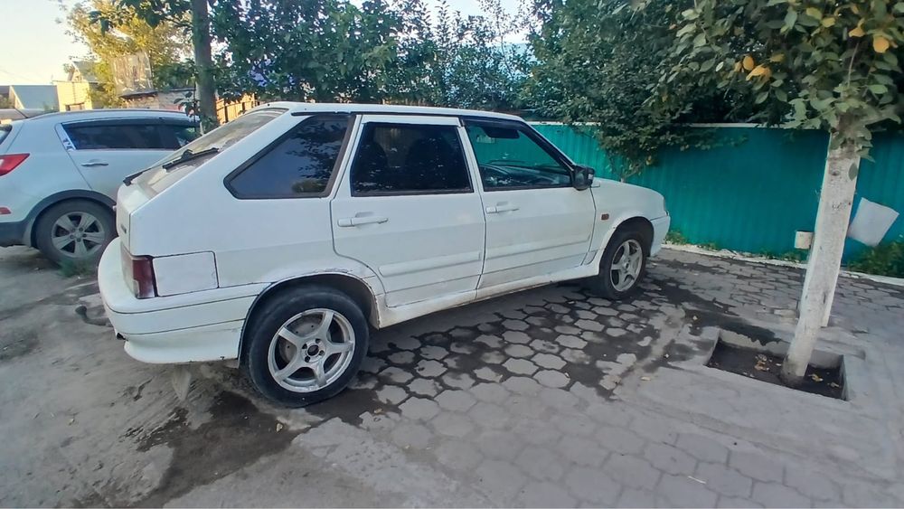 Продам авто ваз 2114