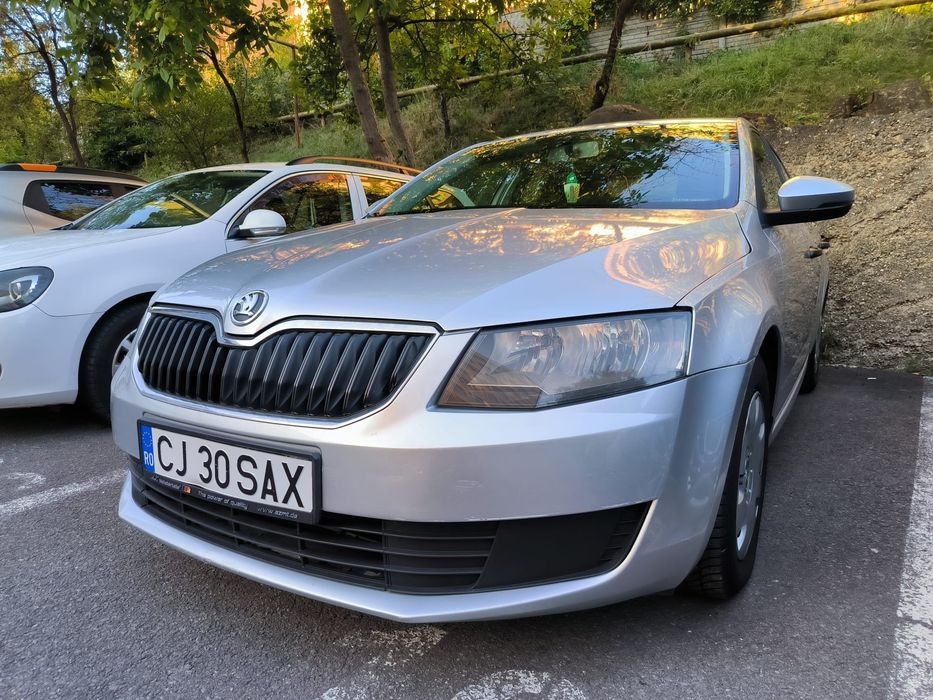 Vând Skoda Octavia