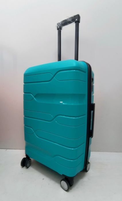 Куфари от полипропилен в среден и голям размер ( безплатна доставка/