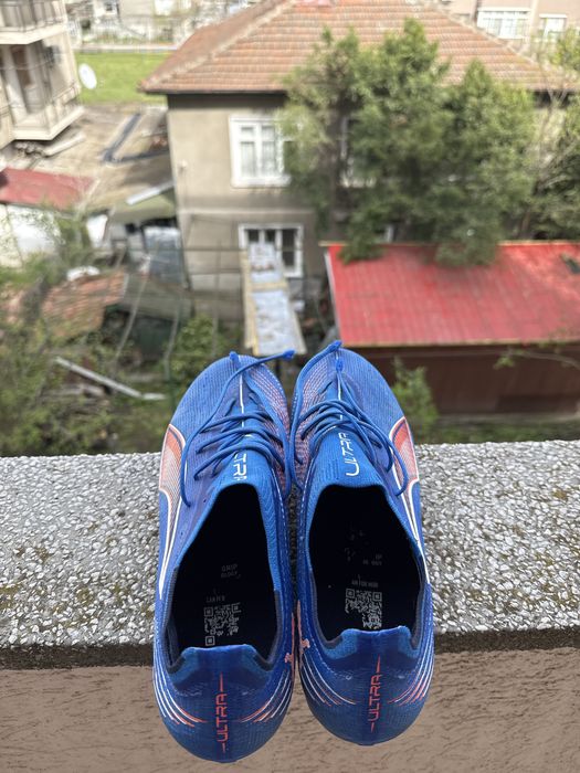 Футболни бутонки