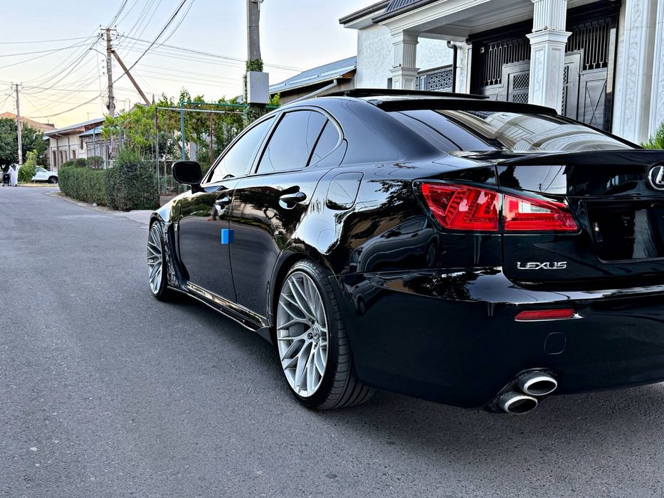 LEXUS IS350 4 Matic Body kit F Небитая Состаяние Идеално