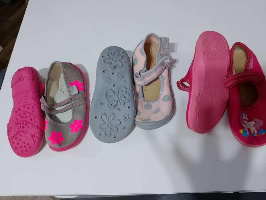 Обувки за момиче