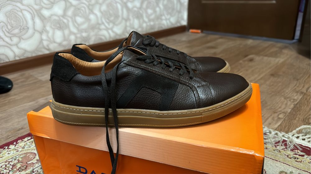 Мужская обувь.