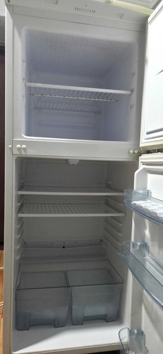 Срочно  Продам  холодильник  б/у. Бирюса