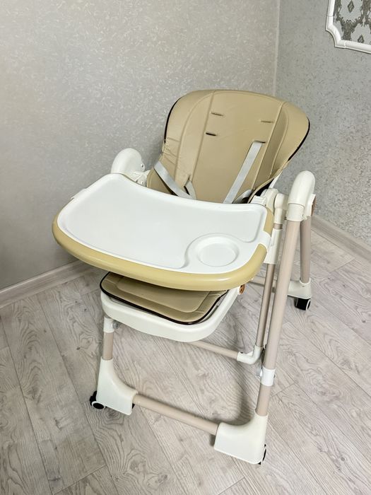 Стульчик для кормления.