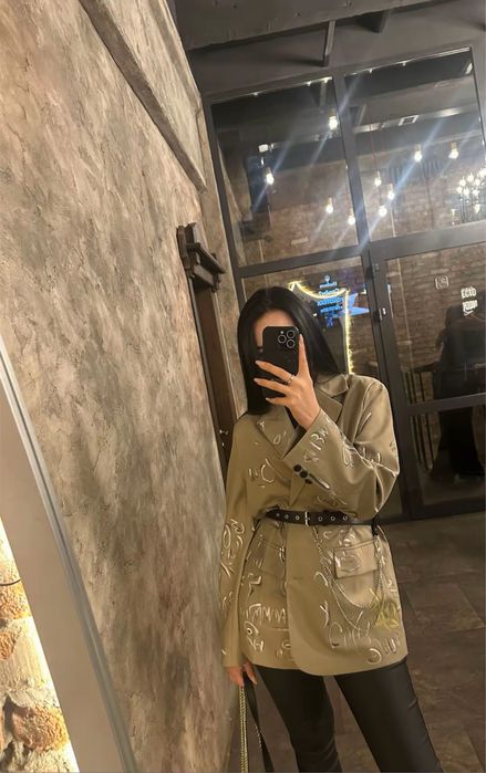 Продам пиджак Dior