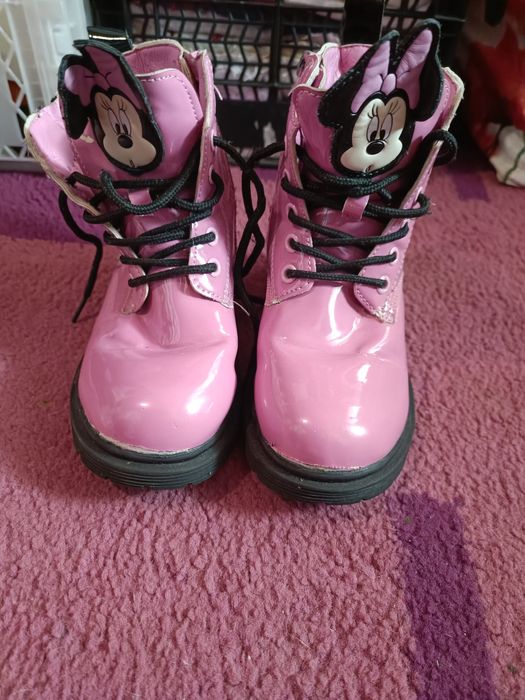 Încaltaminte pentru fete