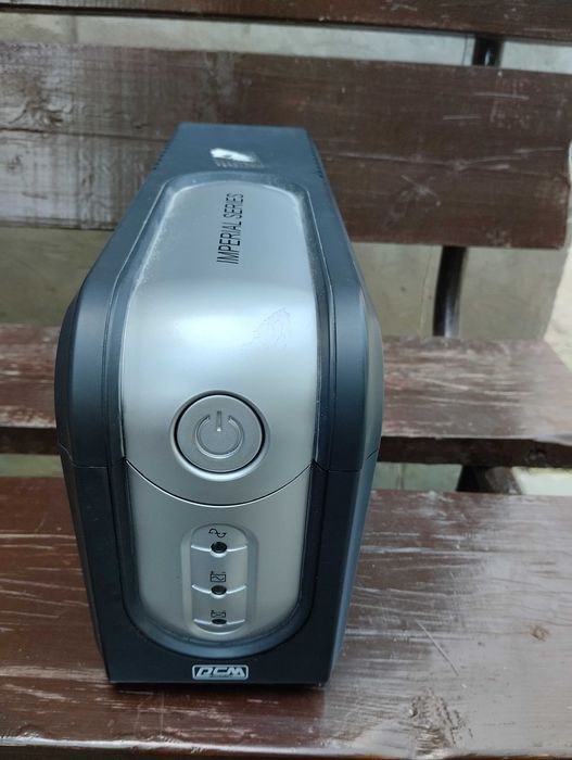 Источник бесперебойного питания ups