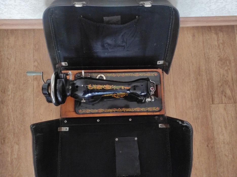 Ручная швейная машинка