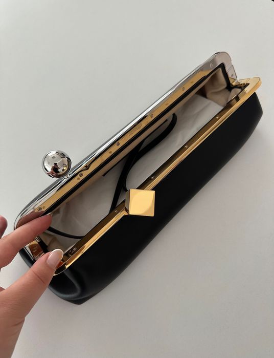 Jacquemus La Pochette Salon