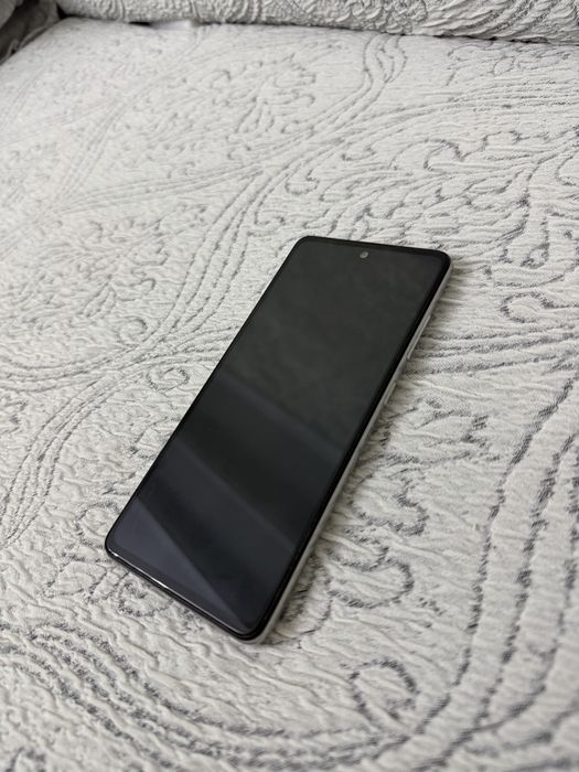 Samsung a52 holati yaxshi