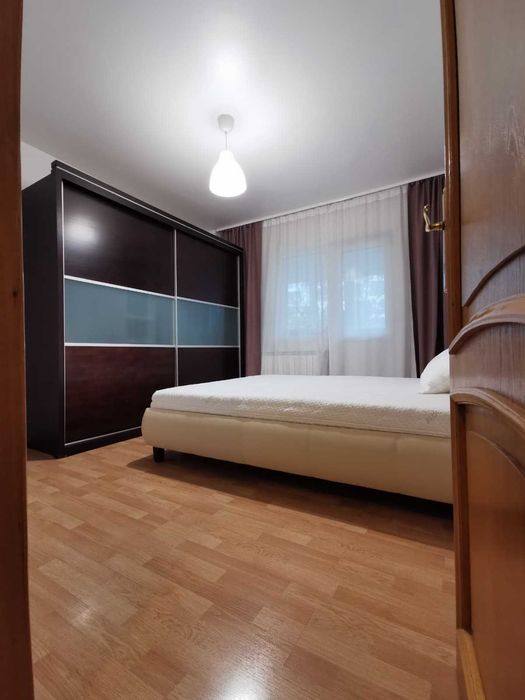 Apartament 3 camere 13 Septembrie 210