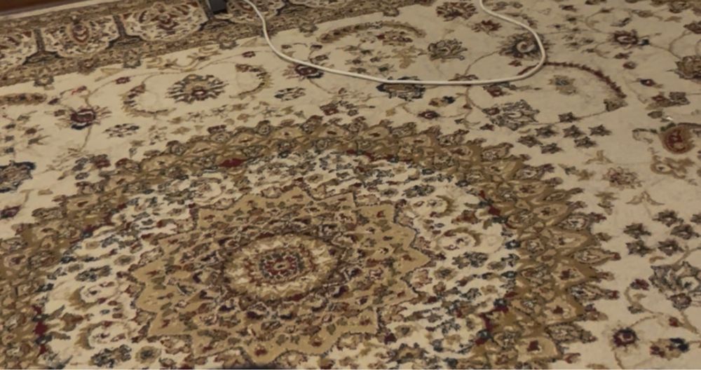 Продам ковер. В хорошем состоянии