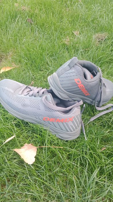 Спортивная обувь