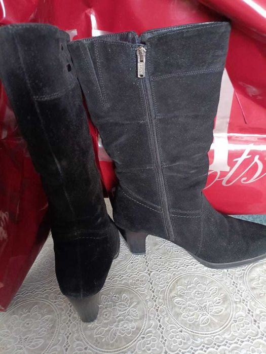 Женские зимние сапоги