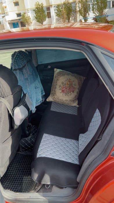 Продам автомашину Ауди А4 срочно