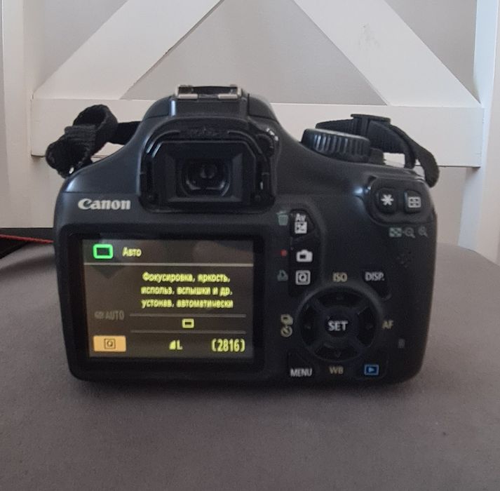 Продам Canon EOS 1100D