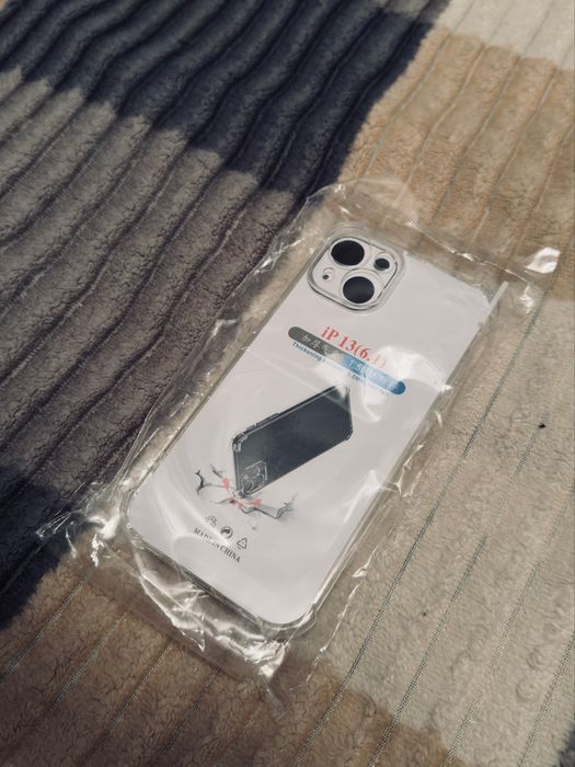 Чехлы на айфон 11,13 прозрачные