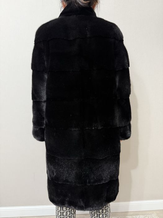 Продам норковую шубу