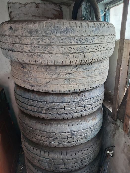 Резина 205, 75, 16