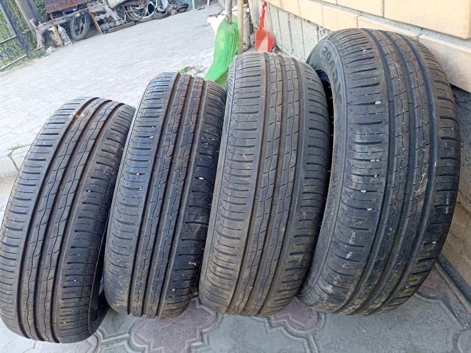 Продам шины в отличном состояний