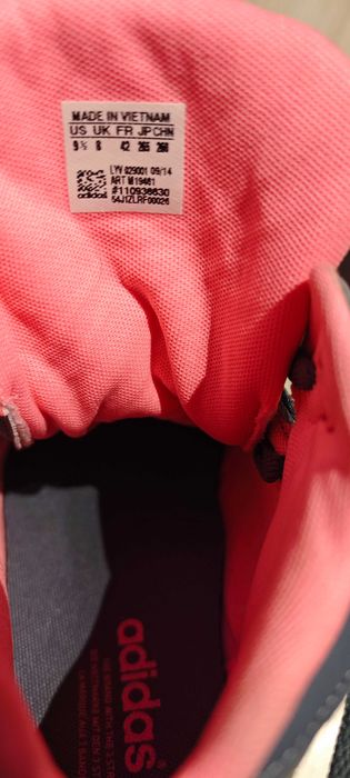 Обувки  adidas 42 номер