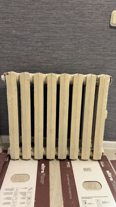 Батарея чугунная 8 секций