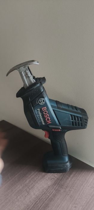 Fierăstrău sabie Bosch