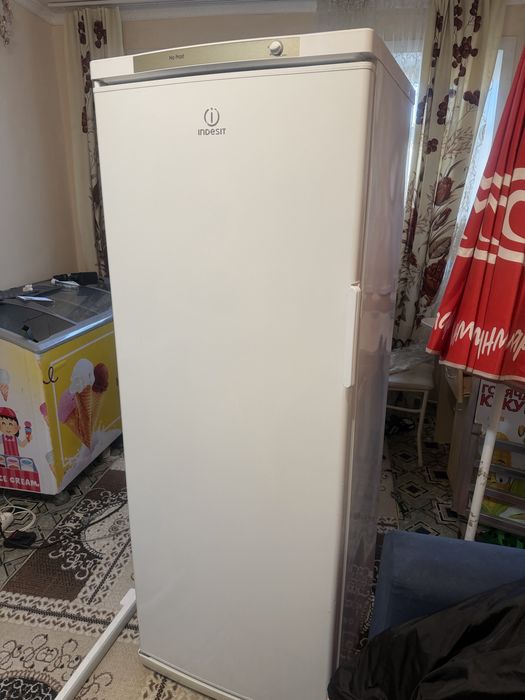 Продам морозильник