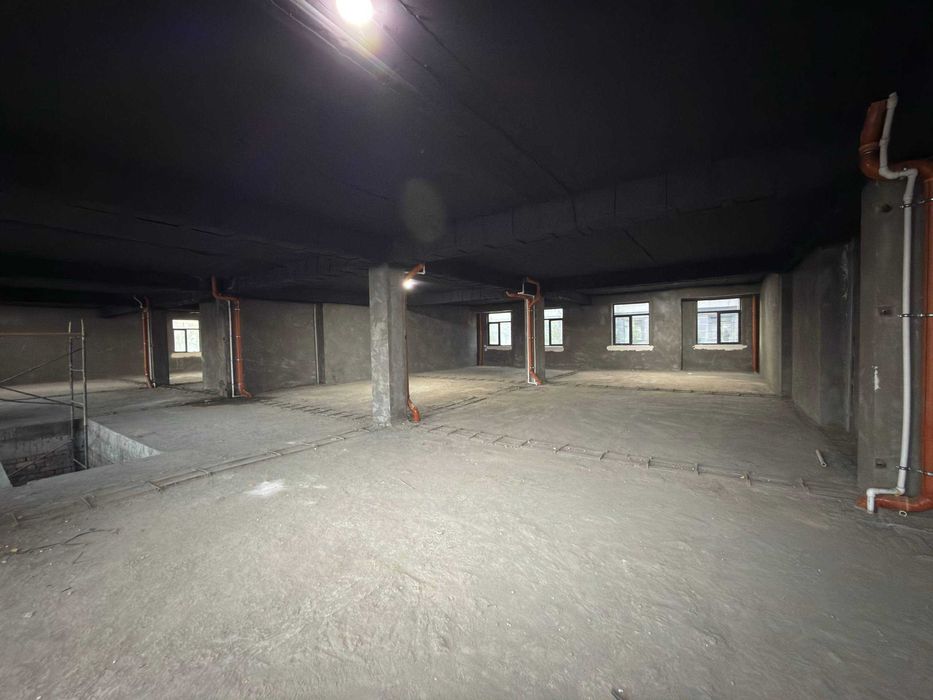 Продаётся коммерческое помещение под : Учебный центр, Офис, Магазины