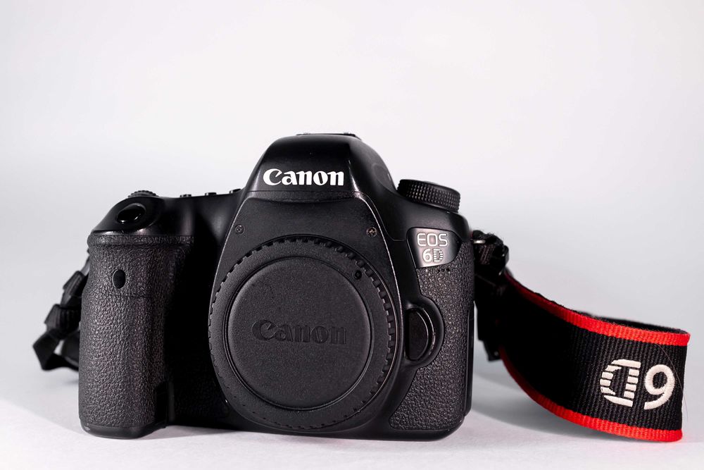 Фотоаппарат Canon 6D body