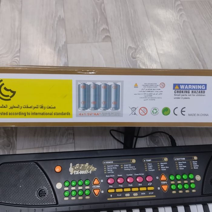 Обучающий детский инструмент синтезатор