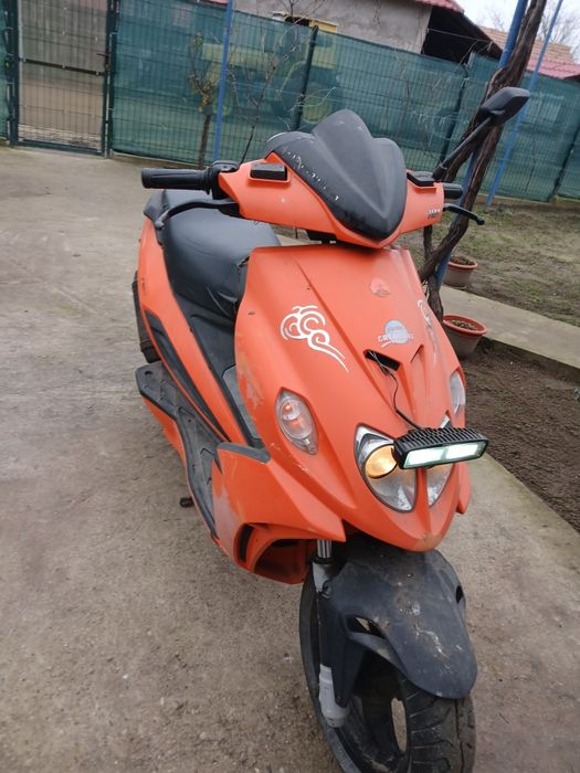 Vând  Scuter Malaguti f12