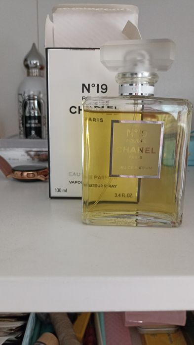 Шанель 19 пудре продам