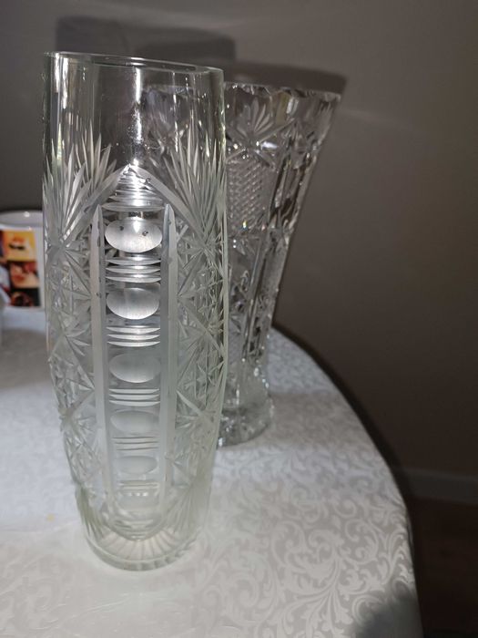 Продам хрустальные вазы, салатники