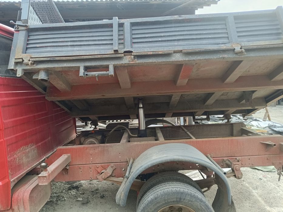 Vind Iveco dely basculabil