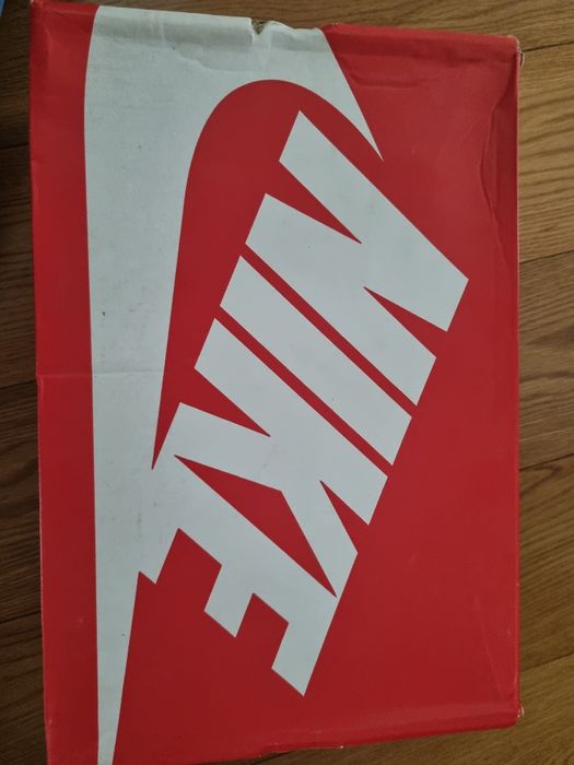 Vând adidași nike mărimea 43 la 150 de lei