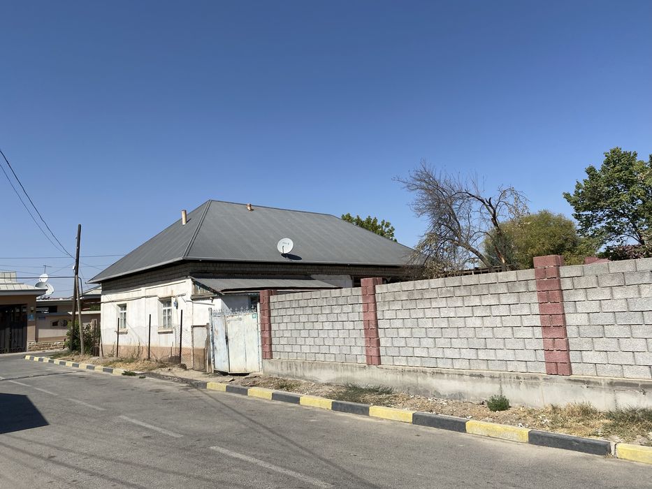 Үй сатылады Келес Абай Қожабаев 2 ші үй 9 сотток