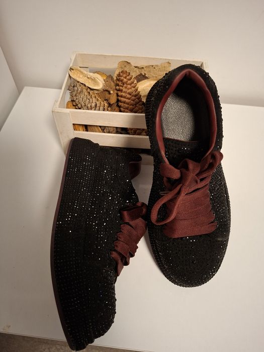 Уникални маратонки!