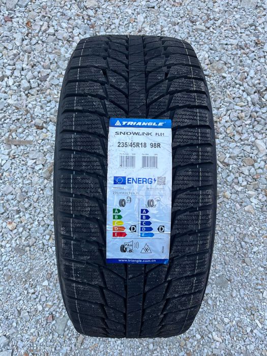 235/45 R18 98R Triangle SNOW LINK PL01 зимние липучка