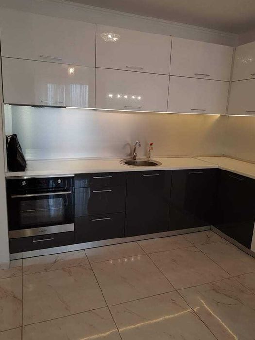 Дава се под наем Тристаен апартамент в София, Малинова долина - 90 кв.м за 943.5 € - Снимка #1