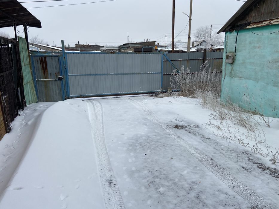 Продам дом с 3 боксами