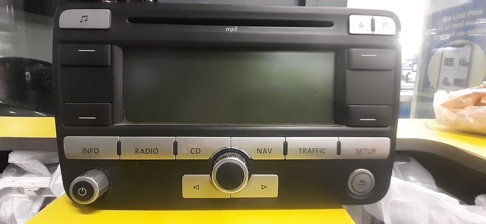 Navi Blaupunkt perfect functional  si un radio cd LG