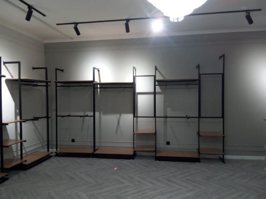 Продам оборудование для магазина одежды б/у