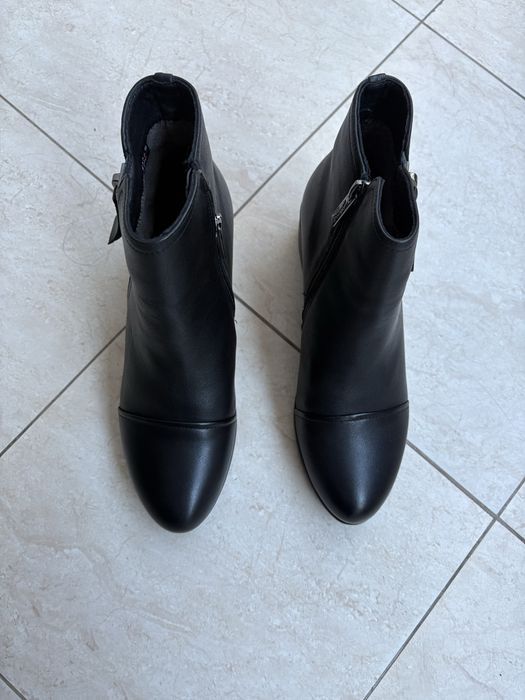 Cizme dama cu toc, piele neagra, marime 41, noi