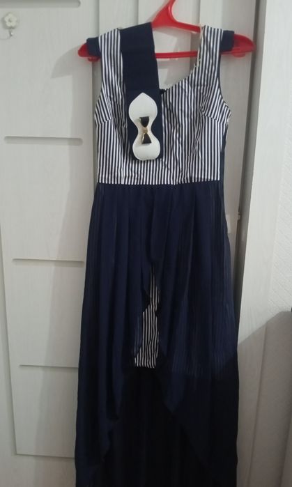 Продам нарядные платья — отличное состояние!