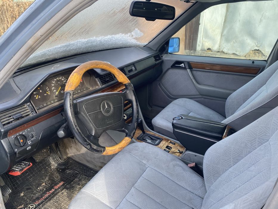 Продам Мерседес 124 об 2.8